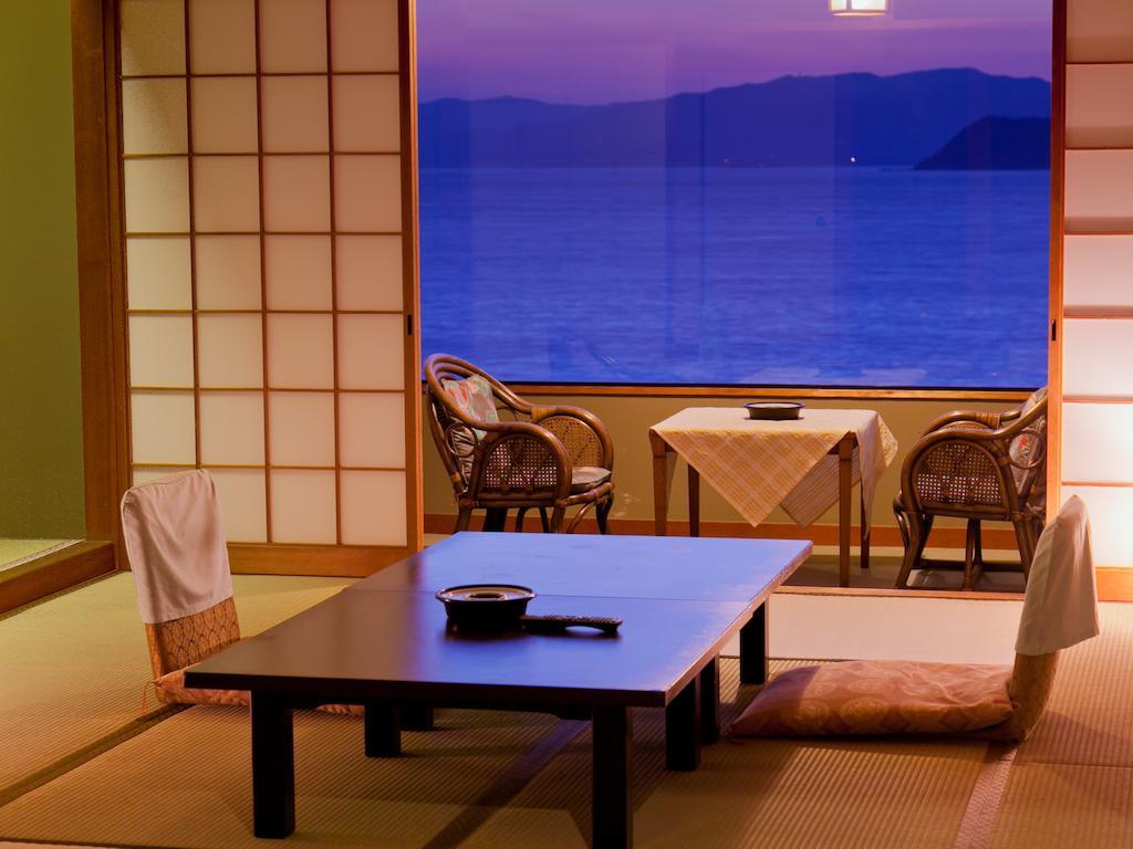 Wakayama Kada Onsen Kada Kaigetsu  Hotel Bilik gambar